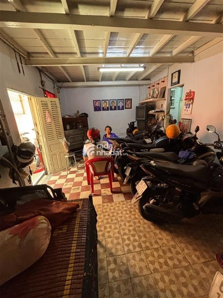 CHÍNH CHỦ BÁN NHÀ 2 TẦNG CÁCH 1 CĂN RA MẶT TIỀN LÊ HỒNG PHONG