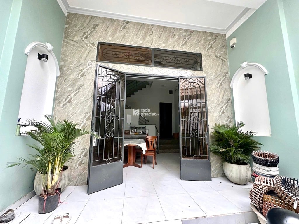 BÁN NHÀ NGUYỄN VĂN CÔNG GÒ VẤP - NGANG 5m 72m2 - SÁT SÂN BAY - 4 PHÒNG NGỦ CHỈ 7.5TỶ CÒN TL C.CHỦ.