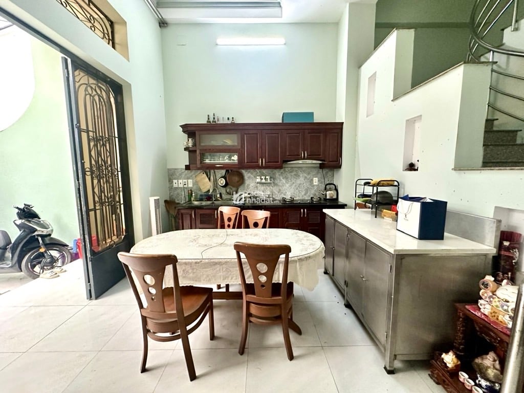 BÁN NHÀ NGUYỄN VĂN CÔNG GÒ VẤP - NGANG 5m 72m2 - SÁT SÂN BAY - 4 PHÒNG NGỦ CHỈ 7.5TỶ CÒN TL C.CHỦ.