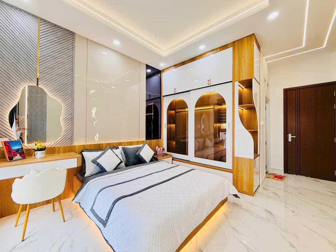 Bán nhà cực hot Nguyễn Trọng Tuyển, P2, Tân Bình, 3,55 tỷ, sổ riêng, tiện ích xung quanh đầy đủ