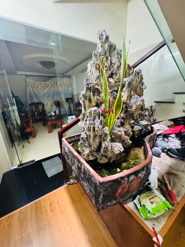 MẶT PHỐ MAI XUÂN THƯỞNG SẦM UẤT NGÀY ĐÊM - NHÀ 5 