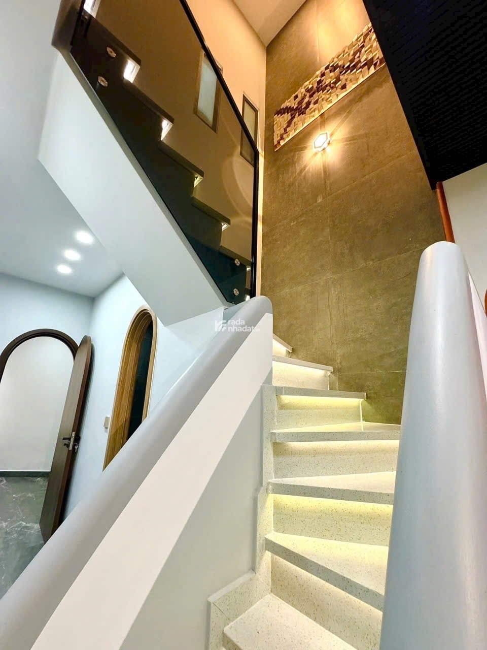 NHÀ ĐẸP MỚI XÂY HẺM 8M PHẠM VĂN CHIÊU - 35M2 - FULL NỘI THẤT - CHỈ 5.39 TỶ TL