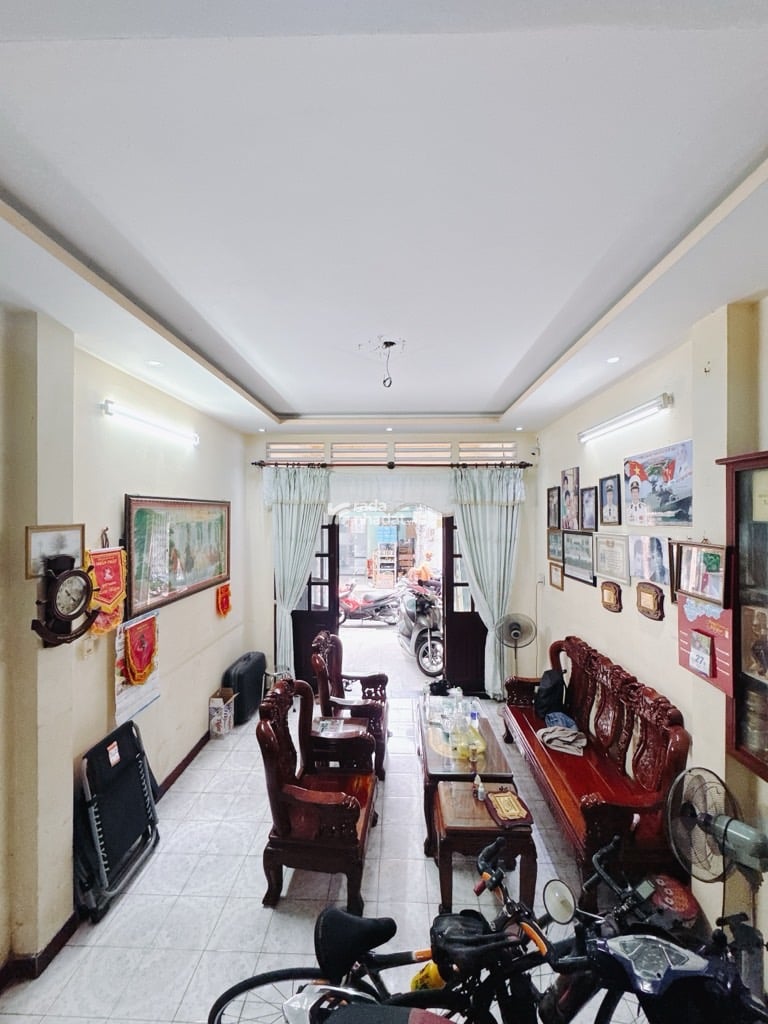  BÁN NHÀ 3 TẦNG  - 22 PHÒNG TRỌ  - BÌNH CHIỂU  - THỦ ĐỨC. 