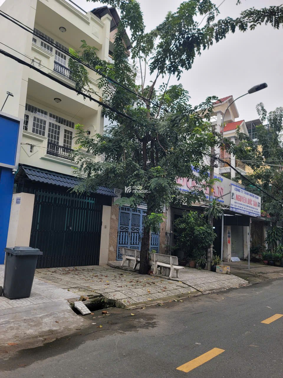 CHỈ 12 tỷ CÒN TL . SỞ HỮU NGAY NHÀ MỚI 4 TẦNG MT KINH DOANH GẦN CV GIA PHÚ ,Q.TÂN PHÚ. 4m x 25m