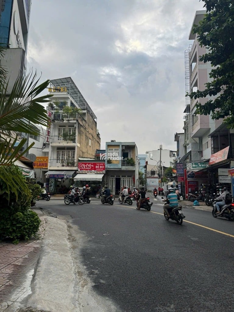 MẶT TIỀN KINH DOANH TRẦN HƯNG ĐẠO - TÂN PHÚ-DT: 4*18M- 14 TỶ 8