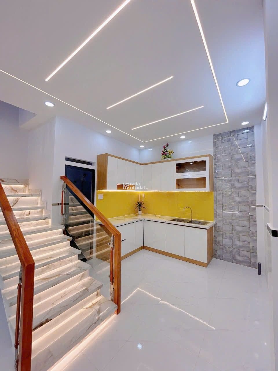 Nhà mới gần CV Kênh Nước Đen, 50m2, chỉ 4.69 tỷ TL, ở ngay!