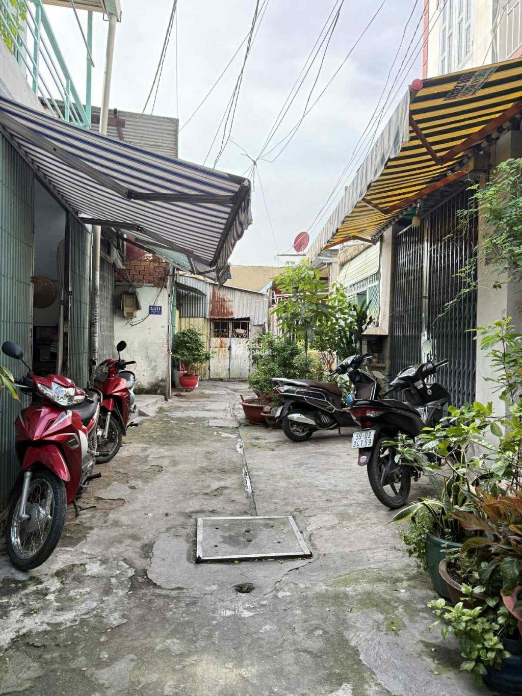  Vị trí gần siêu thị AEON Tân Phú, Lê Trọng Tấn, trường học các cấp. 