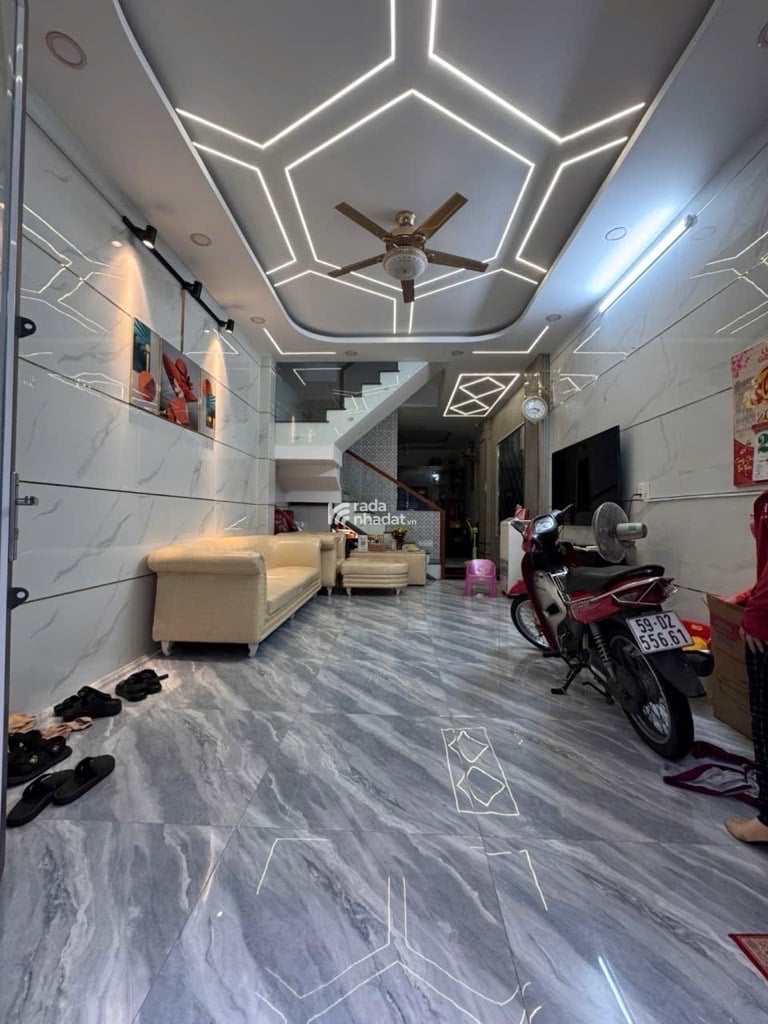 vị trí: ngay đườngLê Văn Quới , Mã Lò... cách Aeon Bình Tân 5p.