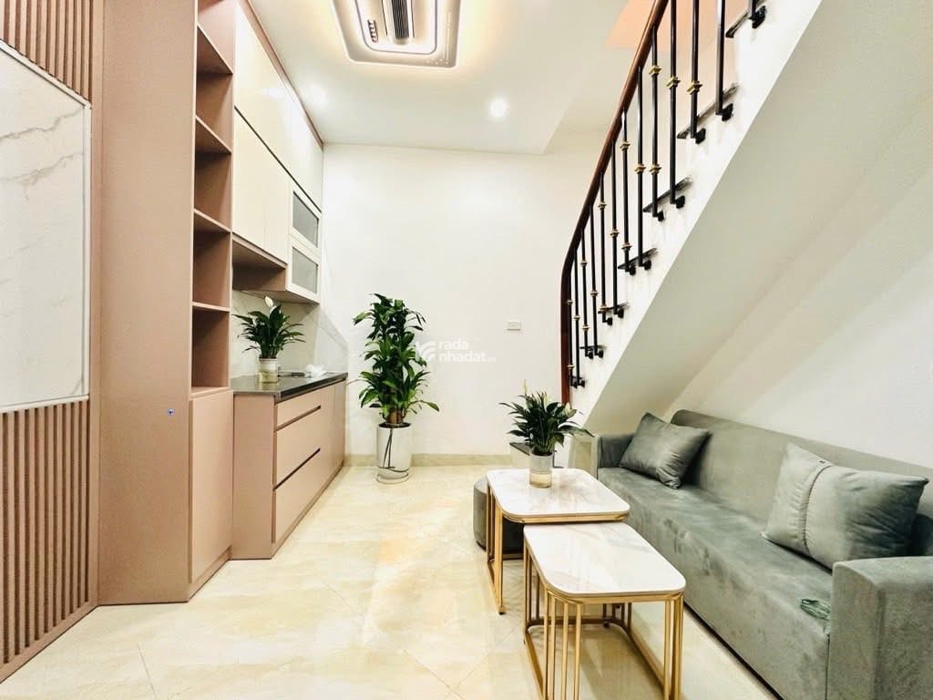 Xoay vốn bán nhà Đường Cao Thắng Quận 3 ,50m2 Giá 3ty120 lh Vân