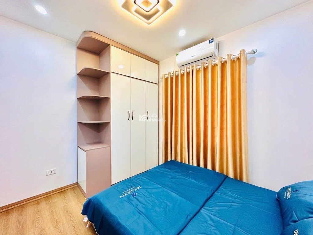 Xoay vốn bán nhà Đường Cao Thắng Quận 3 ,50m2 Giá 3ty120 lh Vân