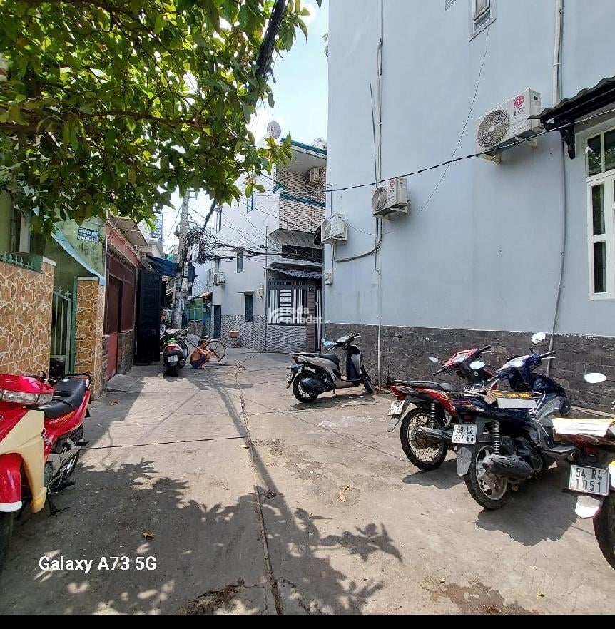 BÁN NHÀ VĂN THÂN QUẬN 6 31M2 3 TẦNG 3.7 TỶ GẦN CHỢ BÌNH TIÊN 
