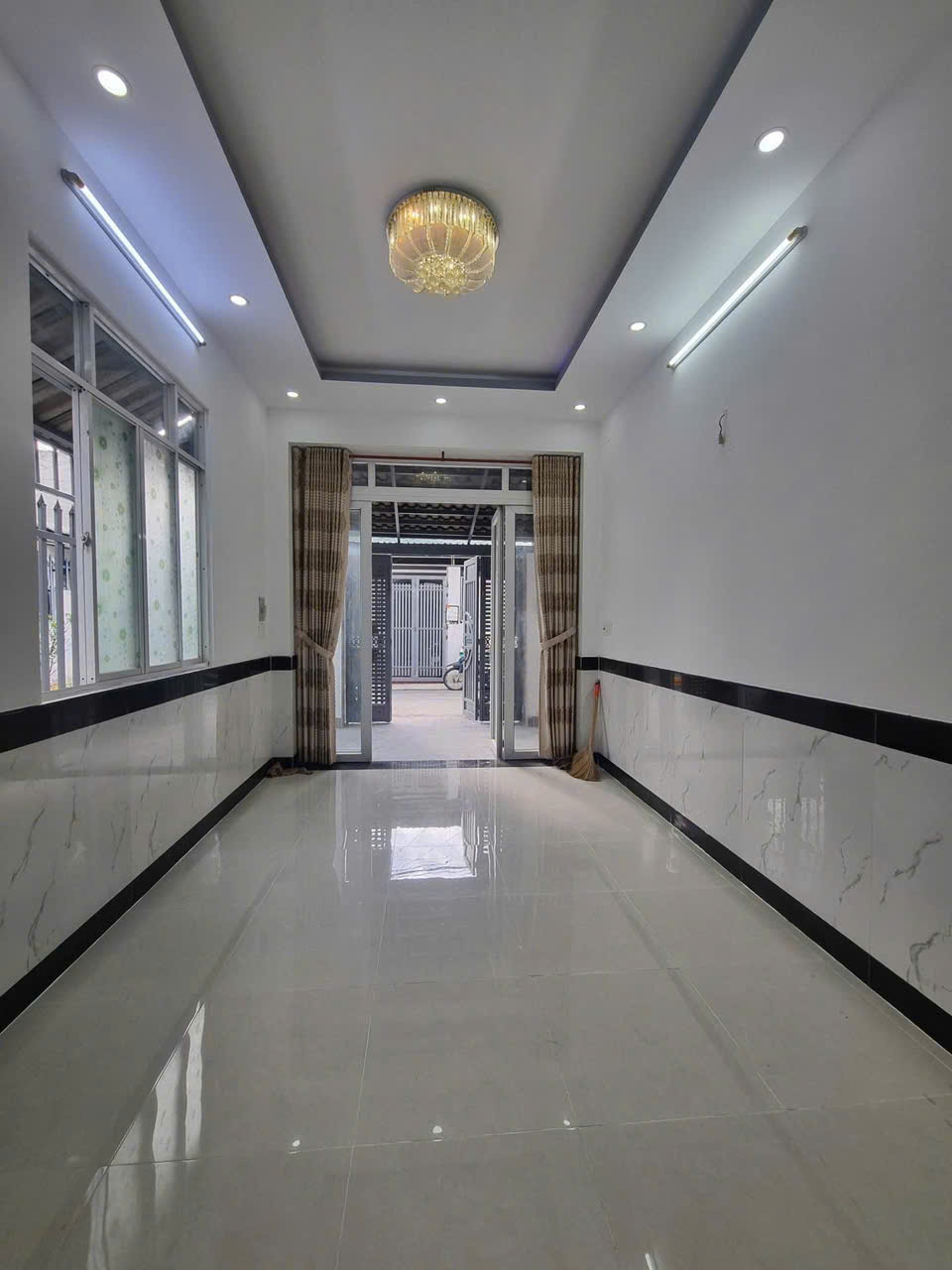 CHỈ 4.79 TỶ CÓ NGAY LÔ GÓC HẺM XE HƠI KHU NHÀ LẦU VIP - HT CITY