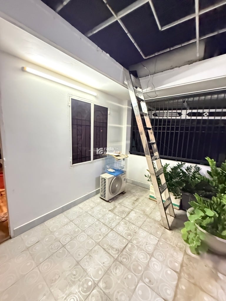 TRUNG TÂM TÂN PHÚ - Ô TÔ VÀO NHÀ NGỦ - HẼM THÔNG KHU VỰC - 50M2 VUÔNG VỨC - 4 TẦNG BTCT - MUA Ở NGA