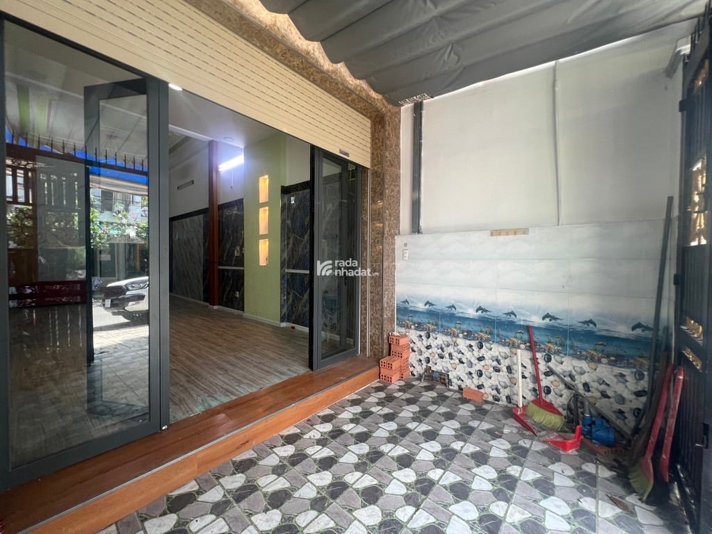 HẺM XE HƠI ĐỘC LẬP, TÂN PHÚ, CHUẨN 82M2 HIẾM CÓ. GIẢM 550TR CHỈ CÒN 11.5T TL TỐT