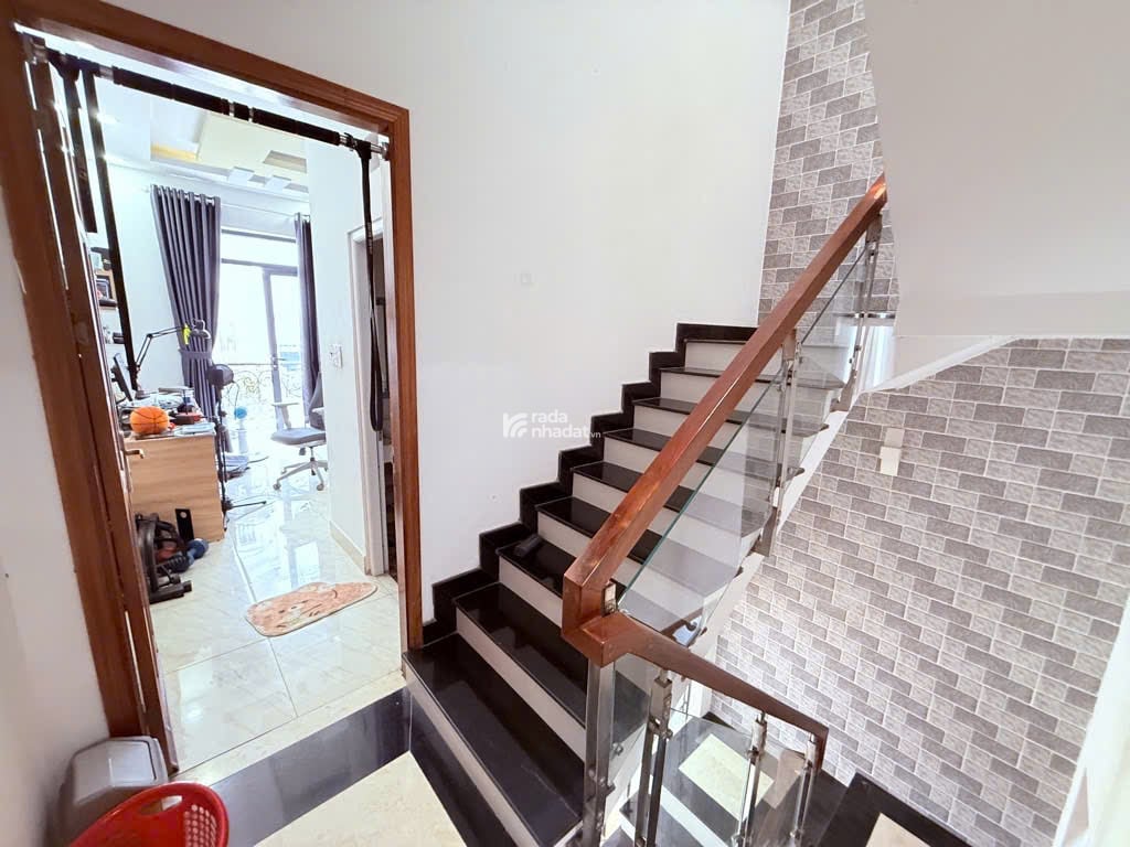 Nhà mới đẹp 5 tầng  ở ngay Lê Đức Thọ  P13  Gò Vấp  Hẻm xe hơi  4x13m  Giá 7.8 Tỷ