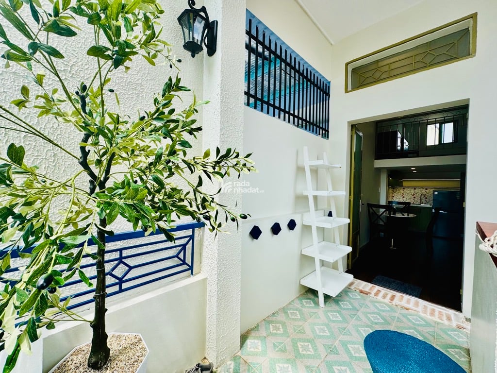 CHỈ 5.XTY BỚT LỘC - NHÀ HẺM SEC XE TẢI ĐỔ CỬA NGAY KHU VIP PHAN XÍCH LONG - THIẾT KẾ ĐẸP - 3 TẦNG  