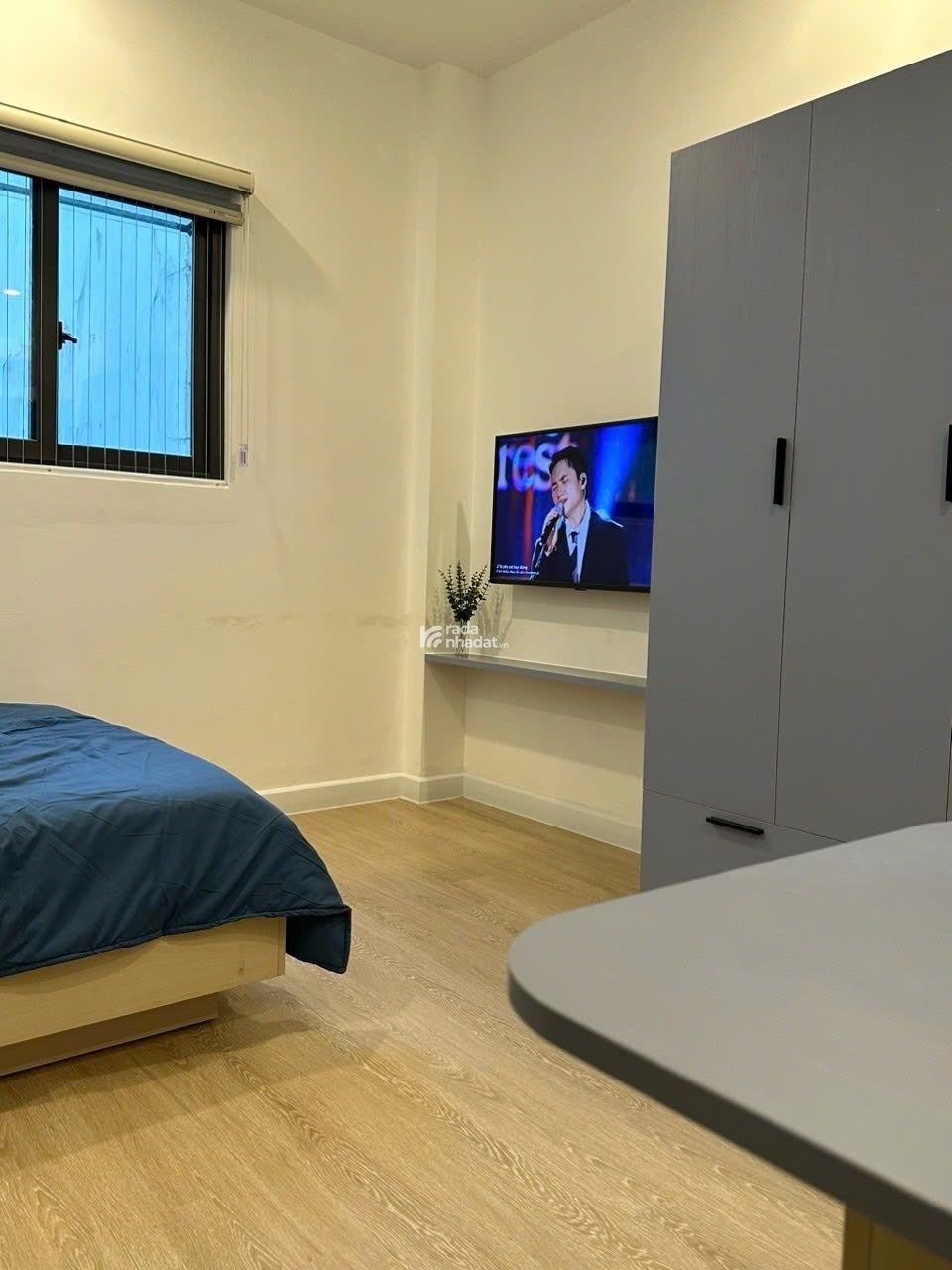 Căn Hộ Full Nội Thất Cửa Sổ Lớn Gần Bách Khoa Vạn Hạnh Mall Quận 10