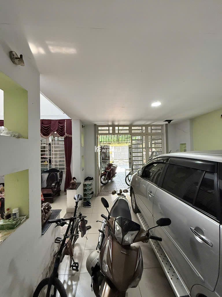 BÁN NHÀ ĐẸP DIỆN TÍCH KHỦNG - SIÊU PHẨM KINH DOANH