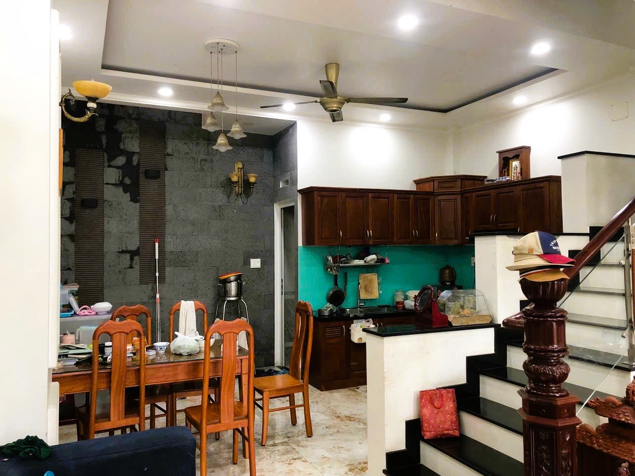 NHÀ ĐẸP NHƯ BIỆT THỰ 3 TẦNG, NGANG 5.45M BỀ THẾ, XE HƠI NGỦ TRONG NHÀ, Ở NGAY, CHỈ 8.1 TỶ