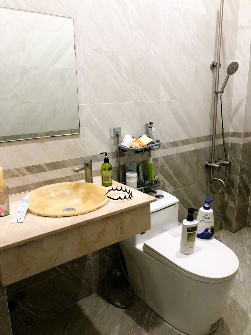 NHÀ ĐẸP NHƯ BIỆT THỰ 3 TẦNG, NGANG 5.45M BỀ THẾ, XE HƠI NGỦ TRONG NHÀ, Ở NGAY, CHỈ 8.1 TỶ