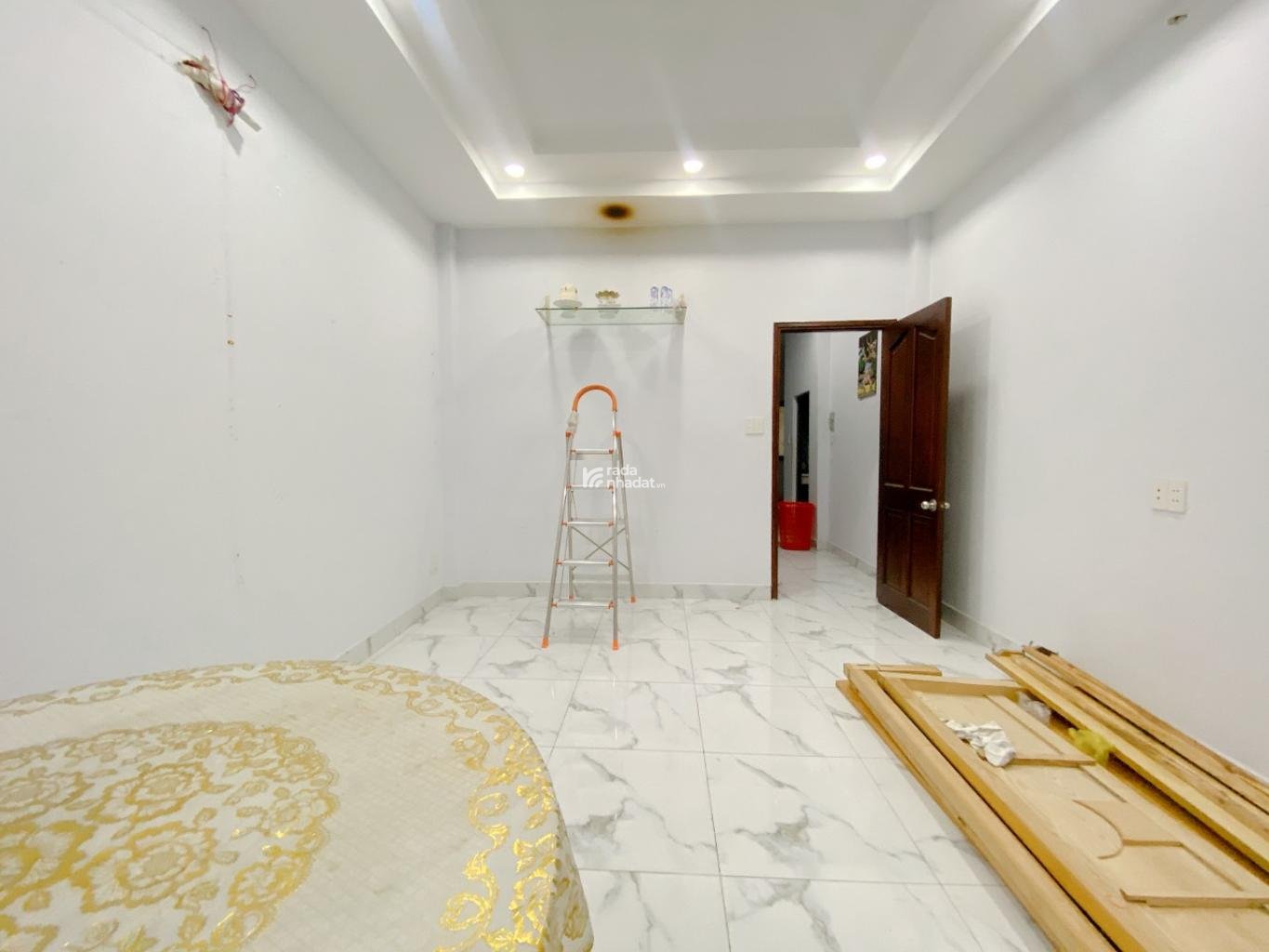 MẶT TIỀN KINH DOANH SẦM UẤT - NGAY LẠC LONG QUÂN & HỒNG LẠC -