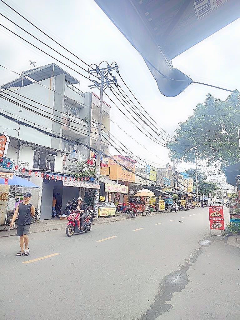 Bán nhà lô góc  gần tân kỳ tân quý bình hưng hoà