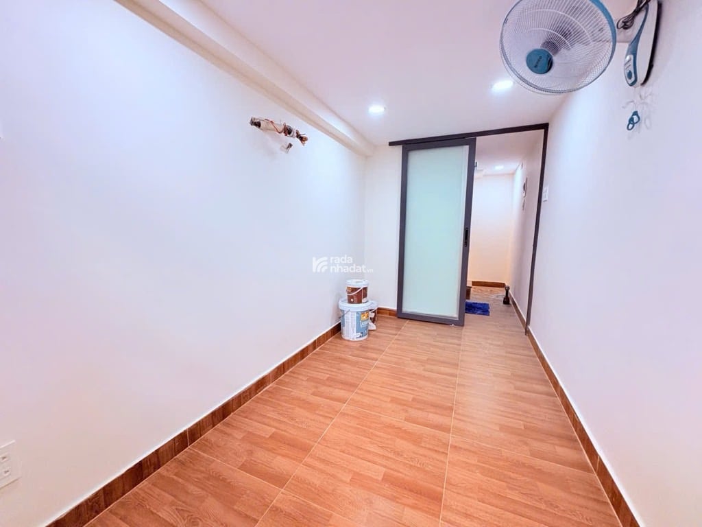 HẺM XE HƠI THÀNH MỸ, TÂN BÌNH, 3 TẦNG MỚI Ở NGAY. GIẢM 350TR CHỈ CÒN 2.15T TL 