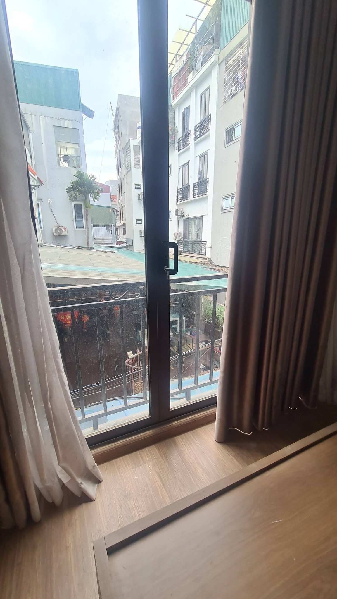 4 TẦNG, Ô TÔ 7 CHỖ VÀO NHÀ,THOÁNG SÁNG