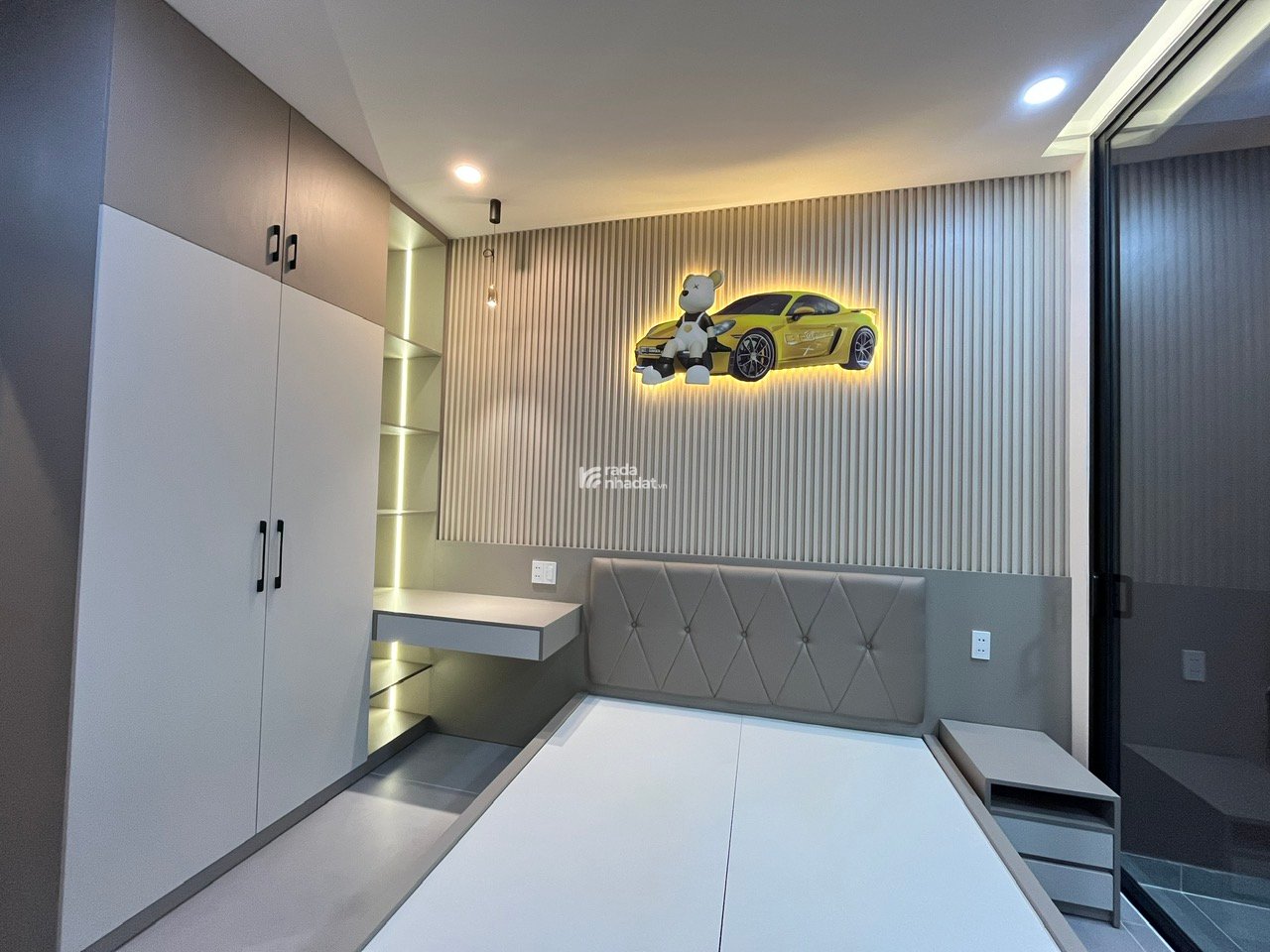 NHÀ ĐẸP MẶT TIỀN ĐƯỜNG  NGUYỄN TIỂU LA, QUẬN 10 (DT 4,5x14m) 5 tầng