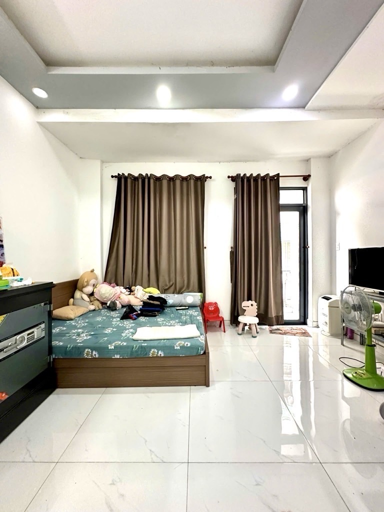 TÂN PHÚ - HẺM Ô TÔ - NGANG 4.5M - 3 LẦU - NHÀ MỚI ĐẸP 