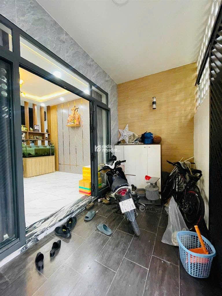 NHÀ PHỐ 2 MẶT TIỀN ÁNH SÁNG NGẬP TRÀN NGAY LÊ ĐỨC THỌ VÀ LÊ HOÀNG PHÁI P16-Q GÒ VẤ