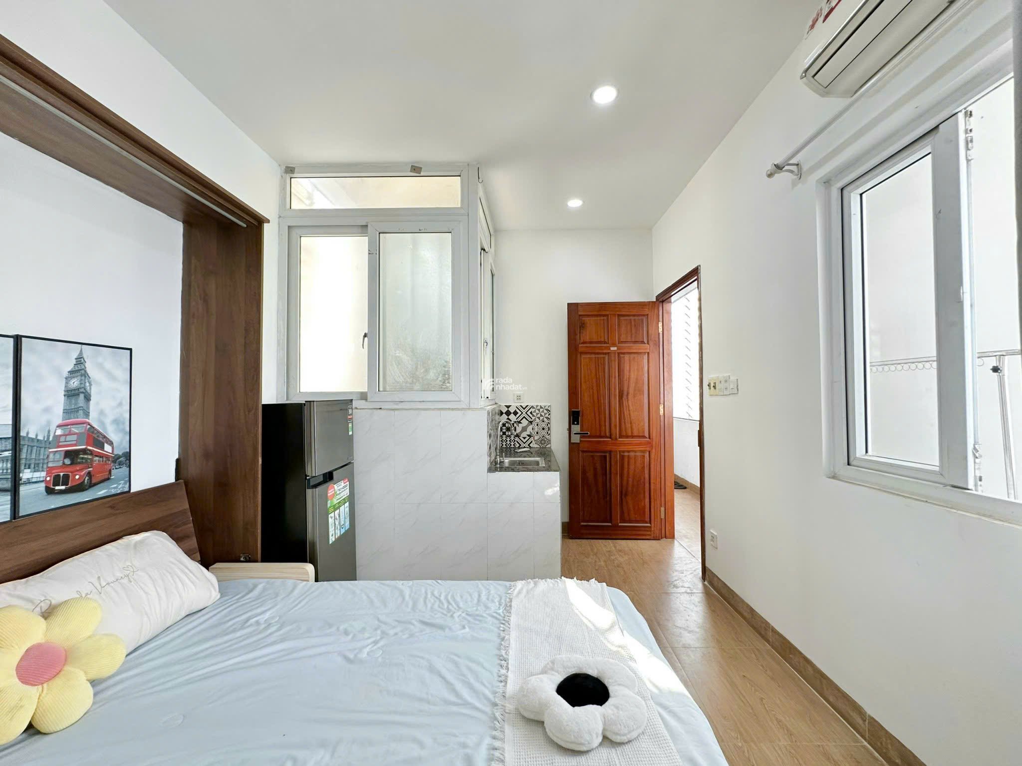 Cho thuê căn hộ quận 10, gần nhiều trường đại học, Vạn Hạnh mall, Big C, có thang máy
