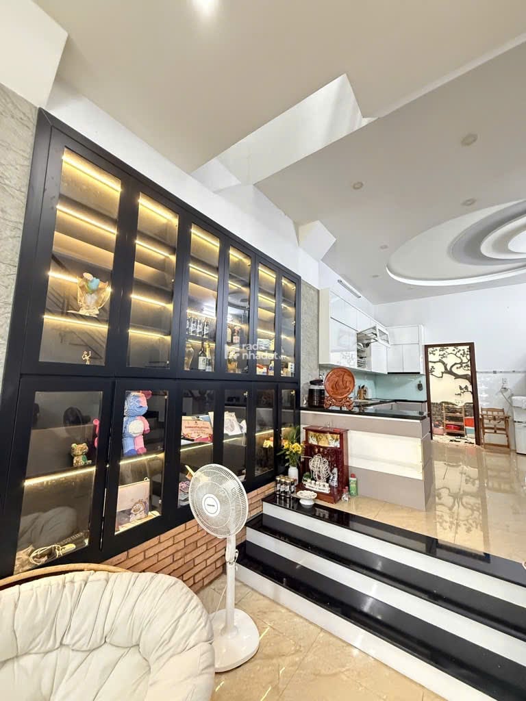 Nhà đẹp 4 tầng  Lê Văn Thọ  P8  Gò Vấp  4.5x17m  Hẻm 6m thông  Giá 9.2 Tỷ TL tốt