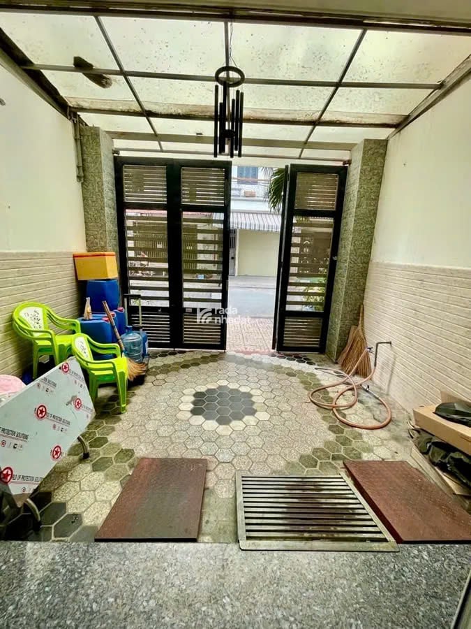 Hẻm 10m có vỉa hè Nguyễn Hữu Tiến 104m2, kinh doanh, ở, đầu tư tuyệt vời