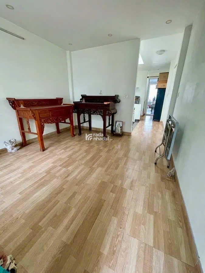 Hẻm 10m có vỉa hè Nguyễn Hữu Tiến 104m2, kinh doanh, ở, đầu tư tuyệt vời