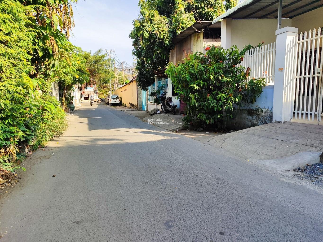 HẺM XE HƠI GẦN NÚT GIAO KHA VẠN CÂN  PHẠM VĂN ĐỒNG, NỞ HẬU 5X25 NHỈNH 5 TỶ.