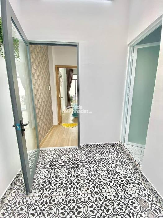 Bán nhà đường Bùi Quang Là, 2 tầng 60m2, hẻm 4m, Giá 4 tỷ 9 có thương lượng