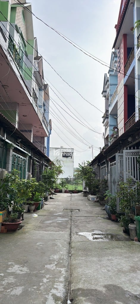 BÁN NHÀ HƯƠNG LỘ 80 BÌNH TÂN 100M2 3 TẦNG 6.X TỶ KHU PHÂN LÔ NHÀ LẦU CAO CẤP