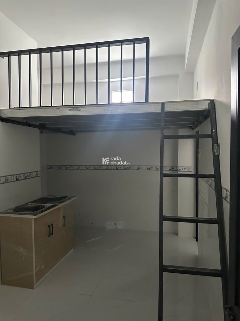  Căn Hộ Dịch Vụ 36 phòng , nhà mới còn thơm mùi sơn , Nguồn thu tầm 150 tr 