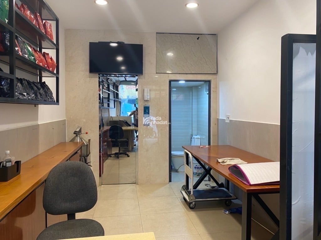 NHÀMẶT TIỀN KINH DOANH SIÊU ĐỈNH TRỤC ĐƯỜNG KINH DOANH SẦM UẤT NGAY NGÃ BA 3/2 