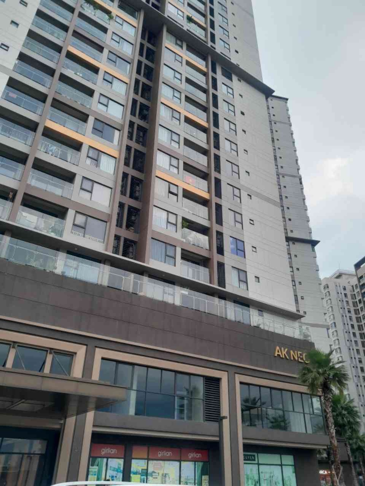 CHCC Võ Văn Kiệt.  AKIRA NEO An Lạc Bình Tân