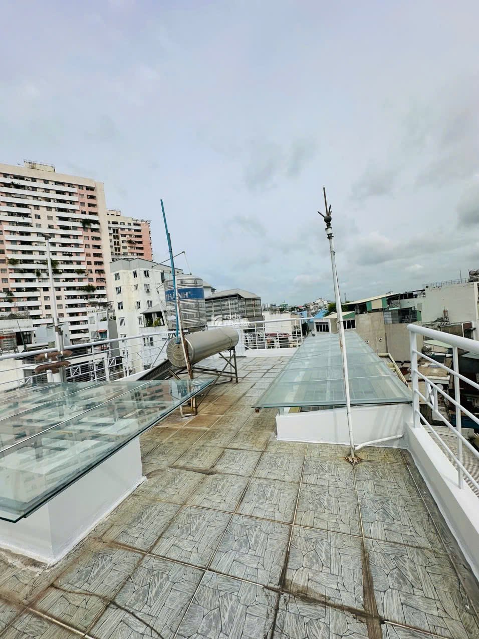 BÁN NHÀ HẺM XE TẢI LÊ VĂN SỸ P13 Q3- 5.2x17 - GIÁ CHỈ 17.5 TỶ 