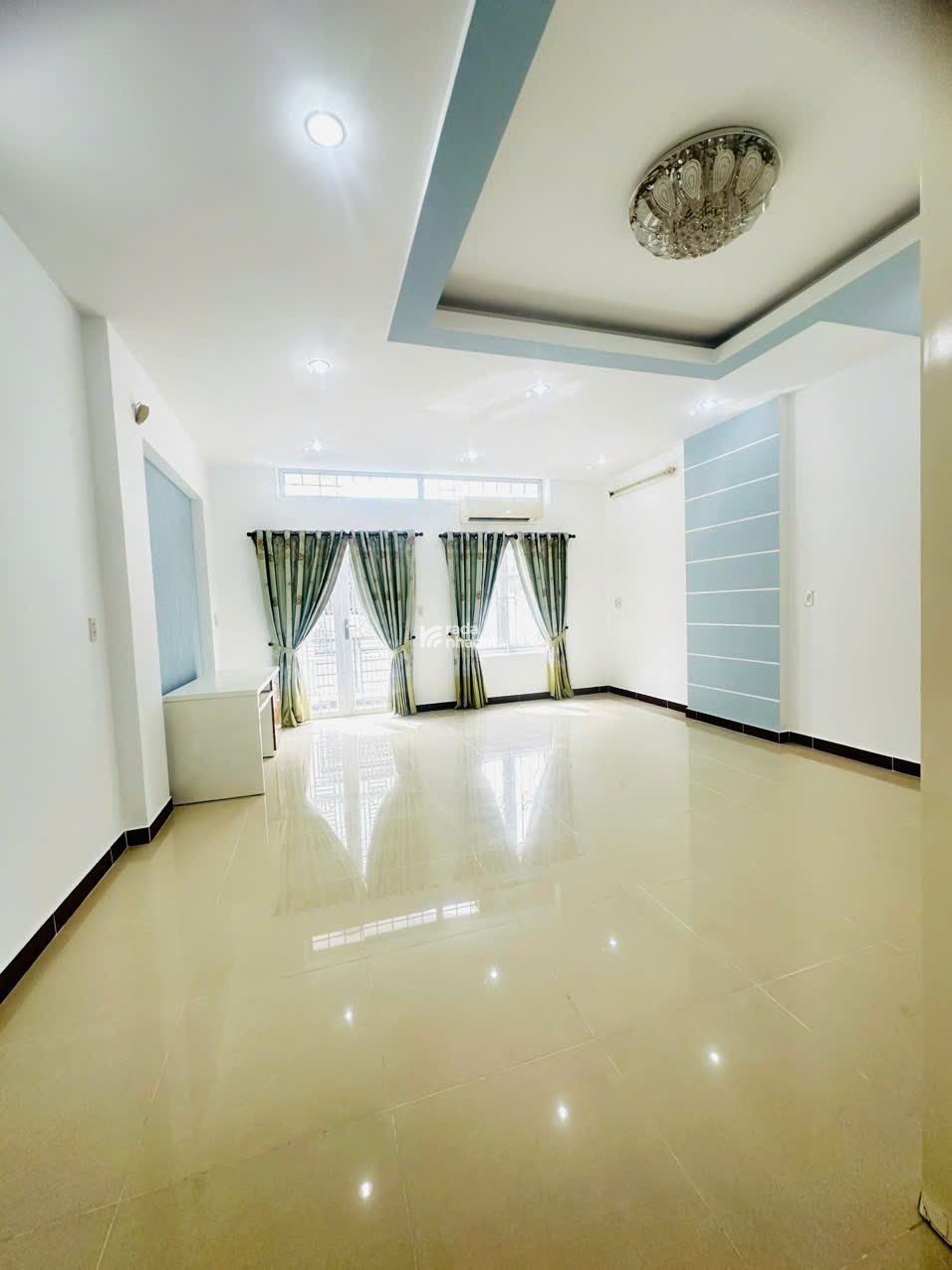 BÁN NHÀ HẺM XE TẢI LÊ VĂN SỸ P13 Q3- 5.2x17 - GIÁ CHỈ 17.5 TỶ 