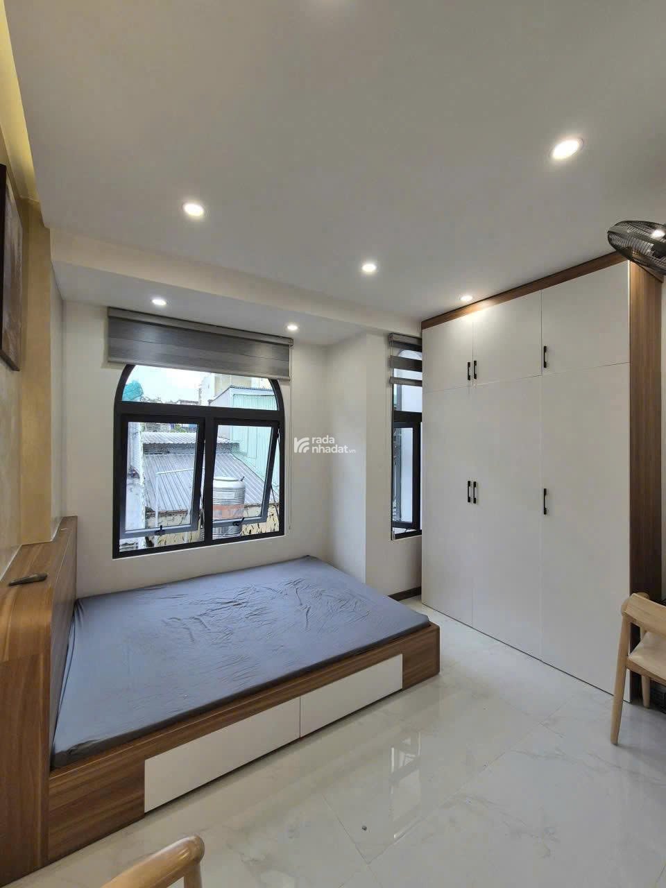 NHỈNH 5 TỶ NHÀ MỚI ĐẸP 3 TẦNG NGUYỄN TRI PHƯƠNG Q10