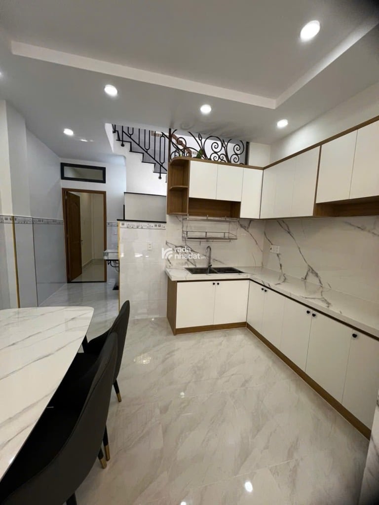 SIÊU PHẨM GIÁ RẺ - 1 TRỆT - 1 LẦU - 3 PN - 2 WC - ĐƯỜNG TRƯỜNG CHINH  - DT 7.4/4M X 13M - NHỈNH 6TỶ