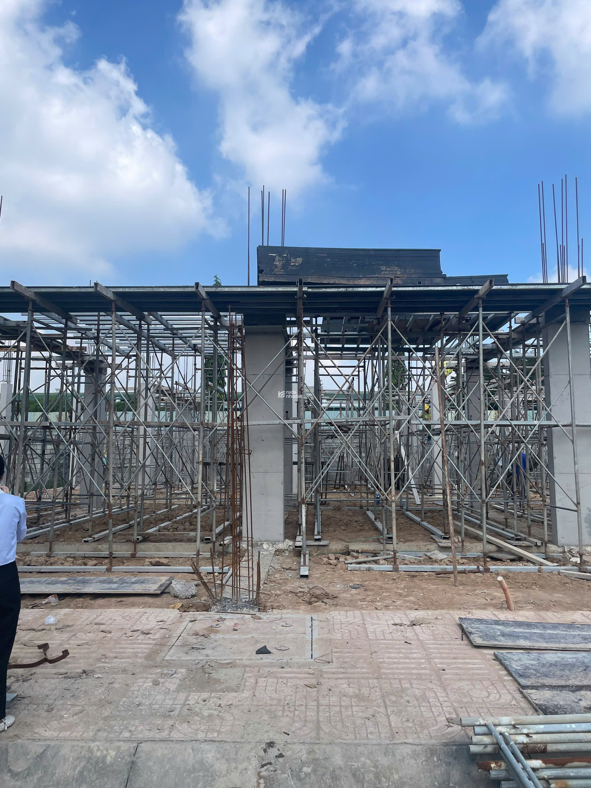 "Mở bán khu nhà phố" xây sẵn kiến trúc Pháp 4m x 20m. Nhà 3 tầng. Đường Bình Chuẩn 62. Khu an ninh