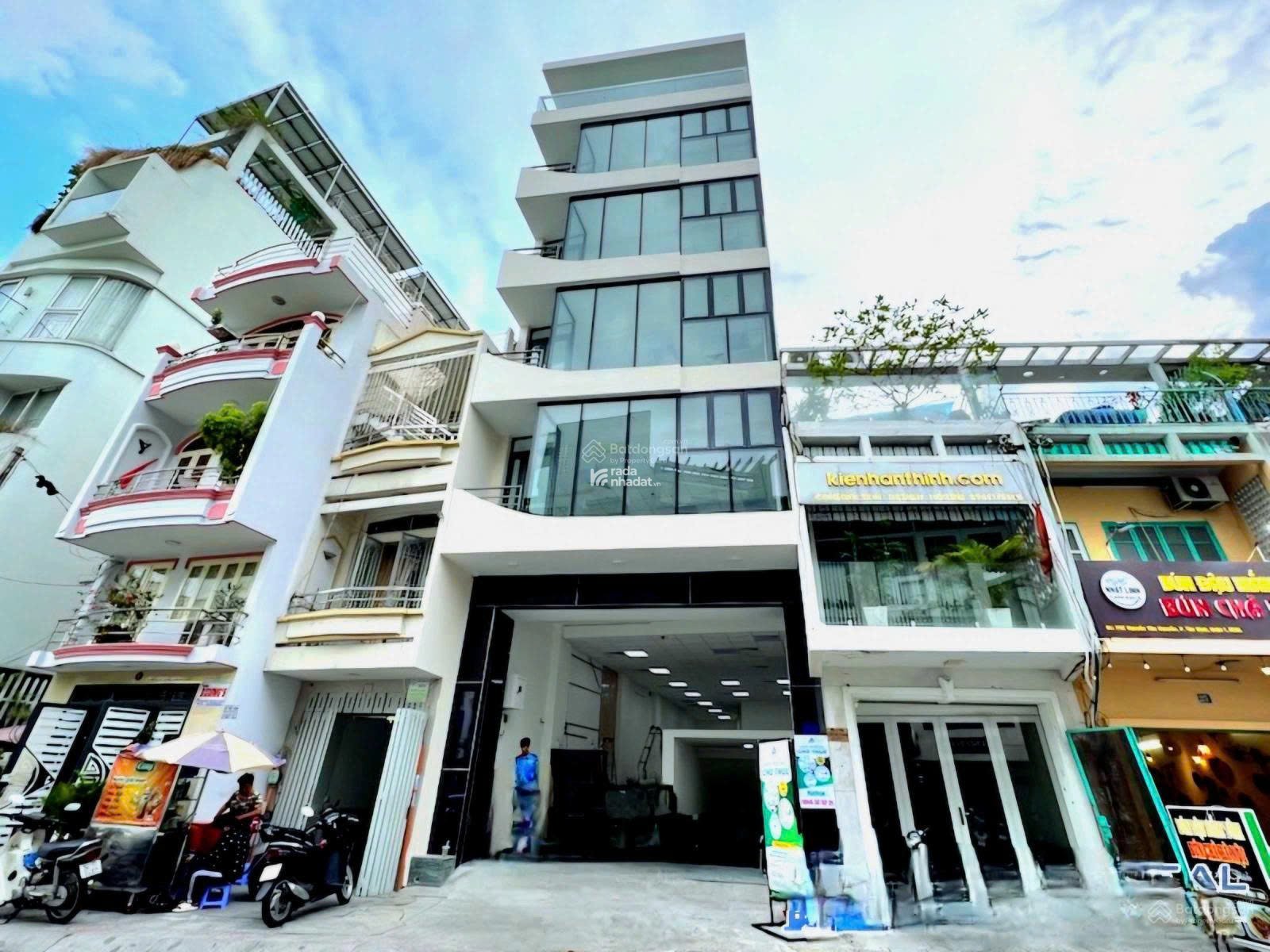 Bán Biệt Thự siêu vip 671/6 Nguyễn Kiệm, Phường 9, Quận Phú Nhuận