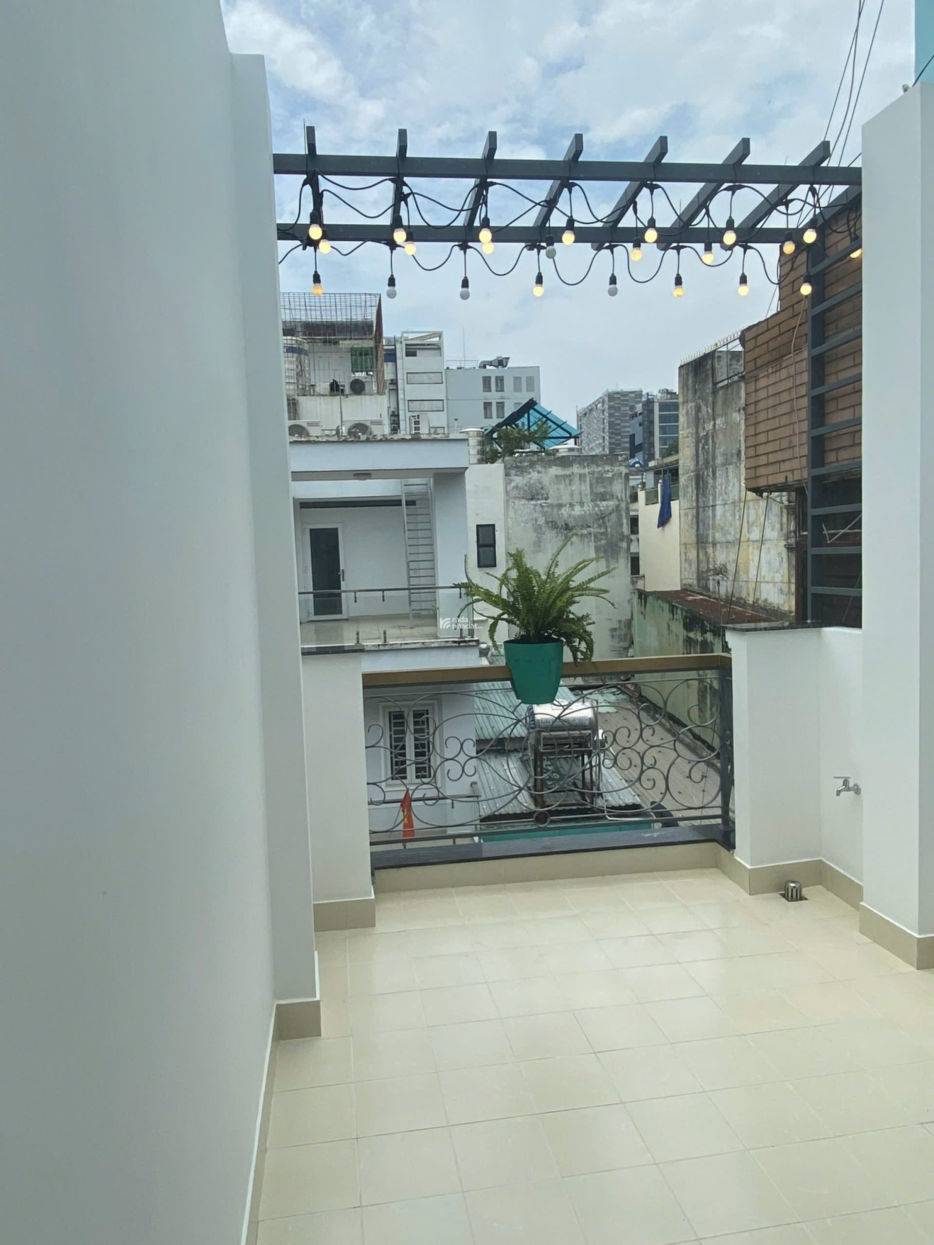 Bán Nhà Đẹp 4 Tầng Hẻm Xe Hơi Lê Văn Sỹ, Q3 -DT 3.5 x 13M - Khu Kinh Doanh Sầm Uất - Chỉ 12.5 Tỷ TL