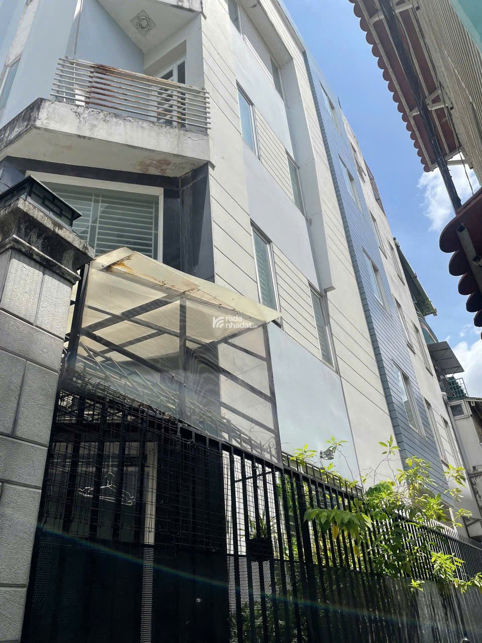 Bán Nhà Đẹp 4 Tầng Hẻm Xe Hơi Lê Văn Sỹ, Q3 -DT 3.5 x 13M - Khu Kinh Doanh Sầm Uất - Chỉ 12.5 Tỷ TL
