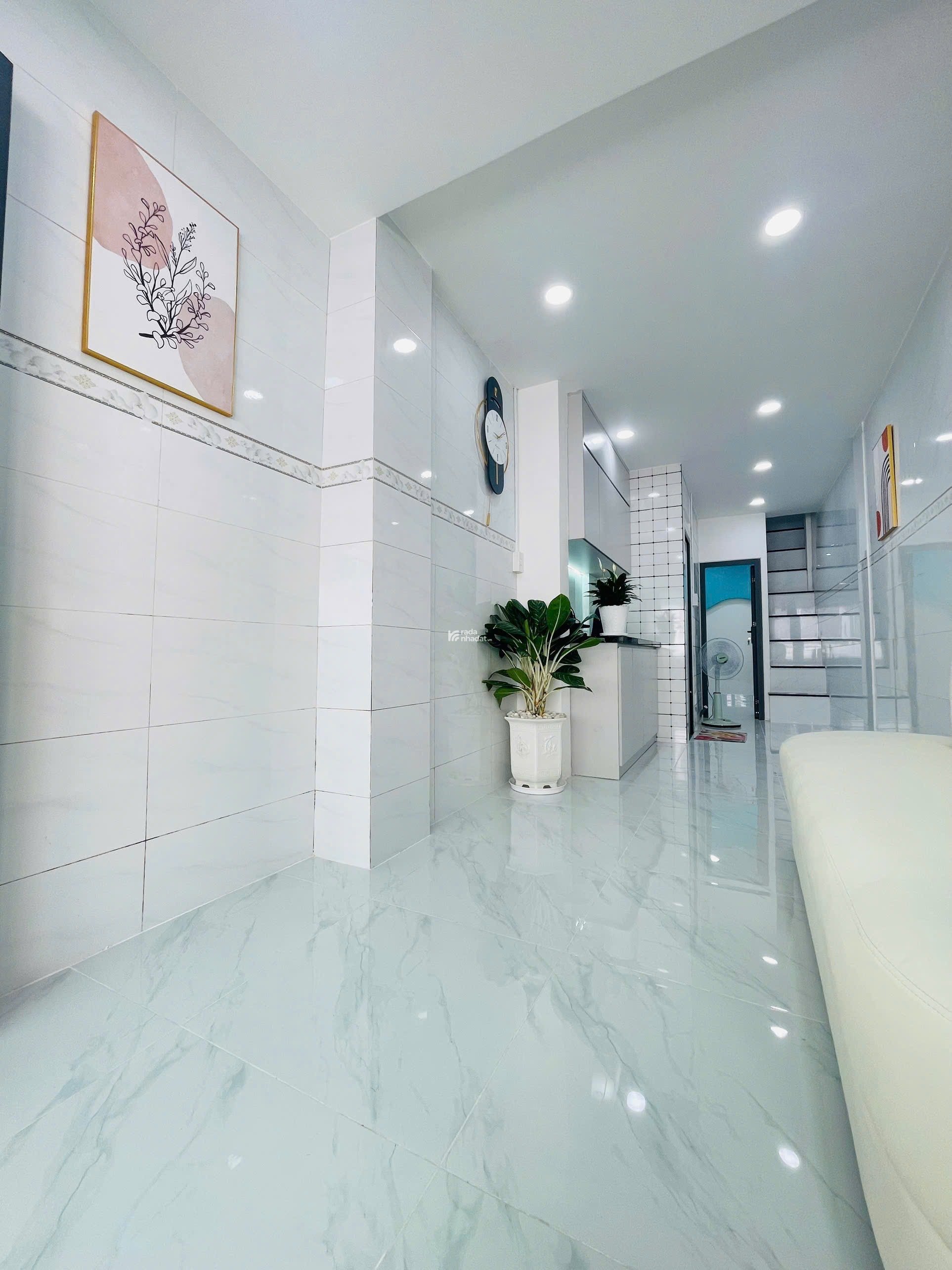 CHỈ HƠN 2 TỶ SỞ HỮU HỘ KHẨU SÀI GÒN-BÁN NHÀ đối diện Trường ĐH Văn Lang-Phan Văn Trị 